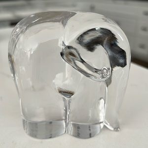 1986 Art Glass Goebel Elephant Paperweight